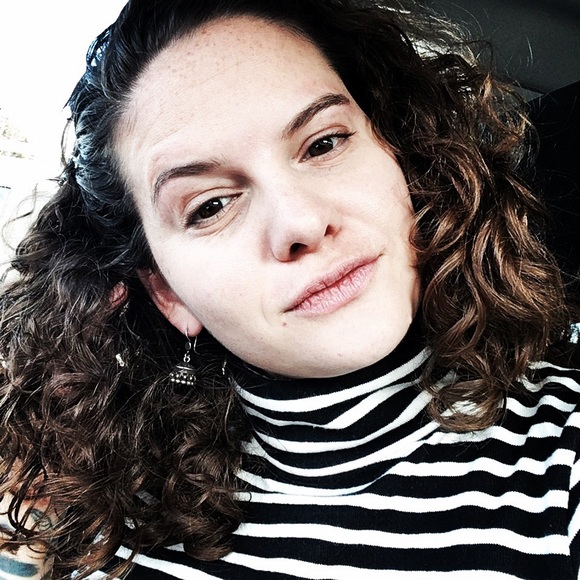 Meet your Posher, Jessica - Picture 1 of 1